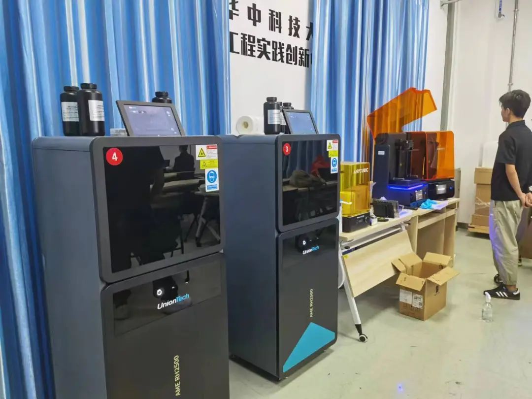 欧美强奸网站在线观看 增材制造3D打印机在教育行业中的发展